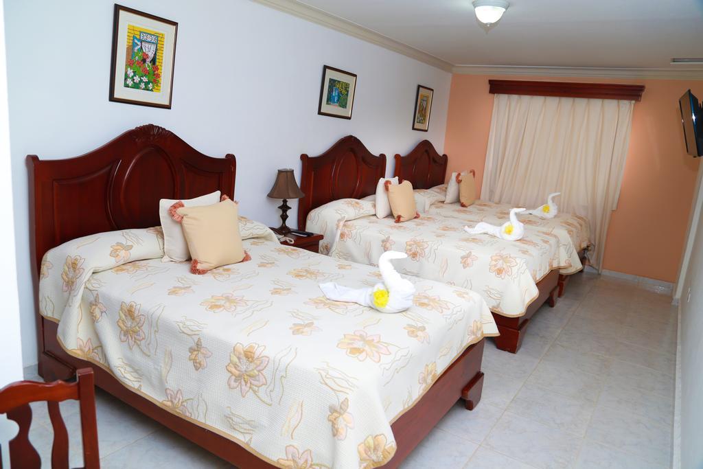 Hotel Los Jardines Santiago De Los Caballeros Εξωτερικό φωτογραφία