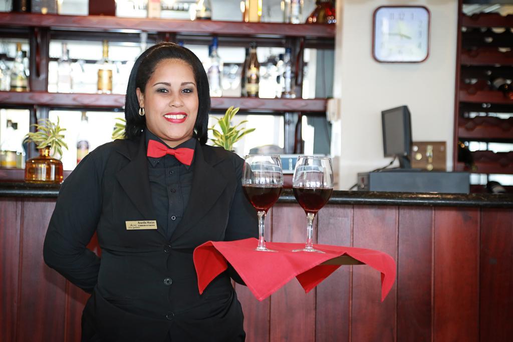 Hotel Los Jardines Santiago De Los Caballeros Εξωτερικό φωτογραφία