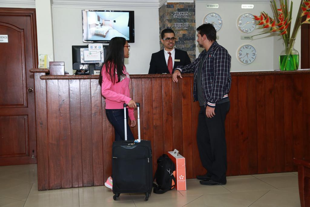 Hotel Los Jardines Santiago De Los Caballeros Εξωτερικό φωτογραφία