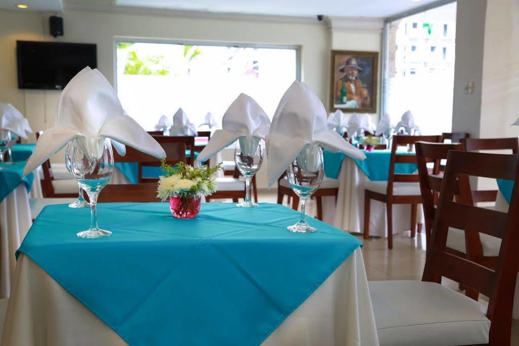Hotel Los Jardines Santiago De Los Caballeros Εξωτερικό φωτογραφία